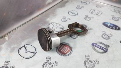 Лот: 23588329. Фото: 1. Поршень с шатуном Ford Mondeo... Двигатель и элементы двигателя