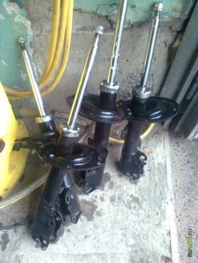 Лот: 3159541. Фото: 1. Стоики на Toyota Camry кузов acv40. Ходовая, подвеска, рулевое управление