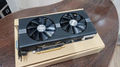 Лот: 19551310. Фото: 1. Видеокарта Sapphire Radeon RX... Видеокарты