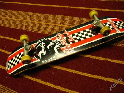 Лот: 1725930. Фото: 1. Скейтборд GORDON&SMITH SKATEBOARDS... Роликовые коньки, скейтборды, самокаты