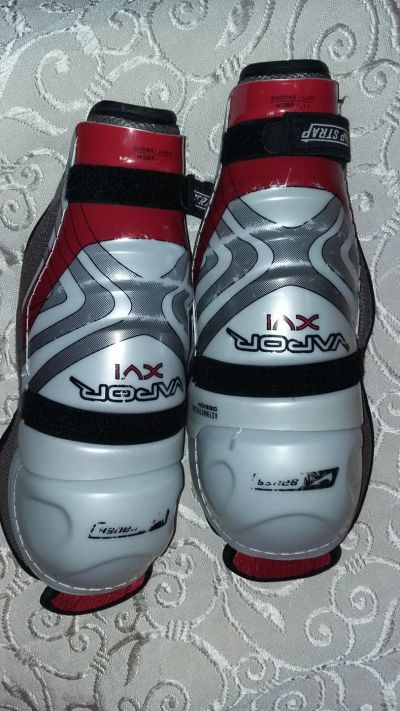 Лот: 8285925. Фото: 1. щитки Bauer 11". Защита тела