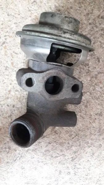 Лот: 21413467. Фото: 1. клапан EGR Toyota Lite Ace, Town... Двигатель и элементы двигателя
