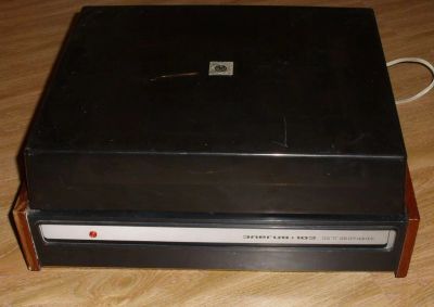 Лот: 3320117. Фото: 1. Проигрыватель виниловых пластинок... Виниловые проигрыватели и электрофоны