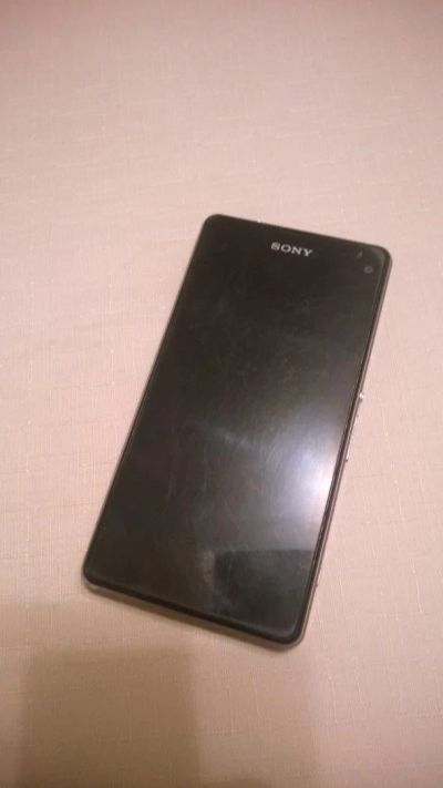 Лот: 7121254. Фото: 1. Продам Sony Xperia Z1 compact... Смартфоны