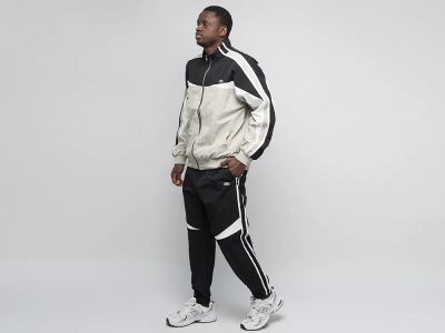Лот: 21424060. Фото: 1. Спортивный костюм Lacoste. Спортивные костюмы