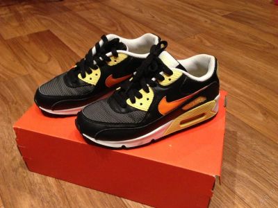 Лот: 9954390. Фото: 1. кроссовки Nike AirMax. Кеды, кроссовки, слипоны