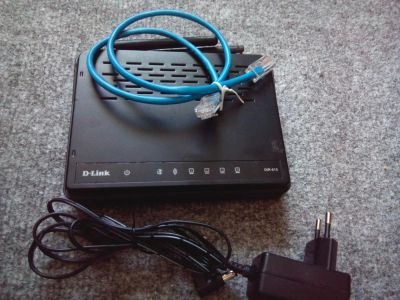 Лот: 5349548. Фото: 1. Маршрутизатор D-Link DIR-615. Маршрутизаторы (роутеры)