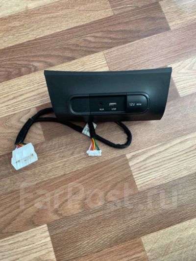 Лот: 15953498. Фото: 1. Блок USB AUX, нижняя панель прикуривателя. Кузов