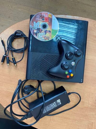 Лот: 18060281. Фото: 1. Игровая приставка Xbox. Игровые приставки, консоли