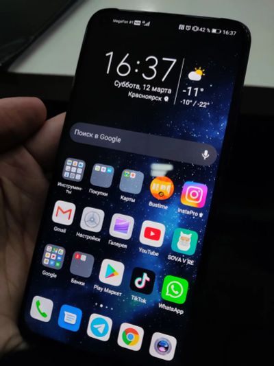 Лот: 18758103. Фото: 1. Honor View 20 6/128. Смартфоны