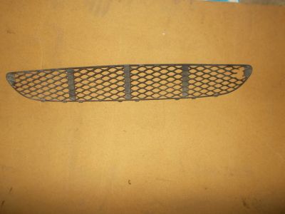 Лот: 25898533. Фото: 1. решетка бампера. Кузов