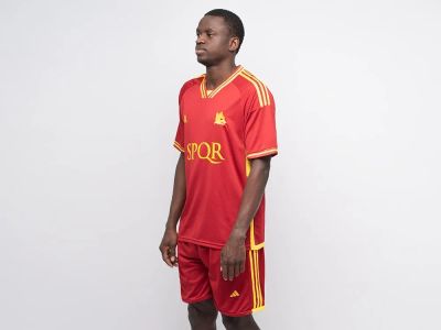 Лот: 21145519. Фото: 1. Футбольная форма Adidas FC ROMA... Форма