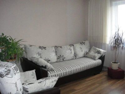 Лот: 3311633. Фото: 1. Продам 2к Юшкова 26, 286-40-80. Квартиры, студии