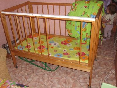Лот: 568803. Фото: 1. Кроватка с матрасиком и бортиками. Другое (дети растут)