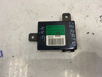 Лот: 21715248. Фото: 1. блок электронный Kia Cerato LD. Двигатель и элементы двигателя
