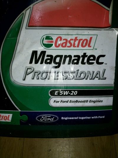 Лот: 12131155. Фото: 1. Масло Castrol Magnatec 5w20 для... Масла, жидкости