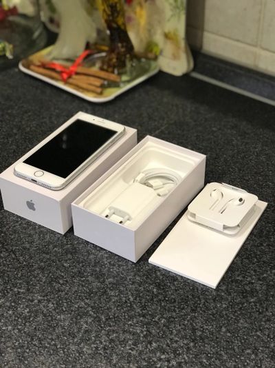 Лот: 11255382. Фото: 1. iPhone 8 256 gb. Смартфоны