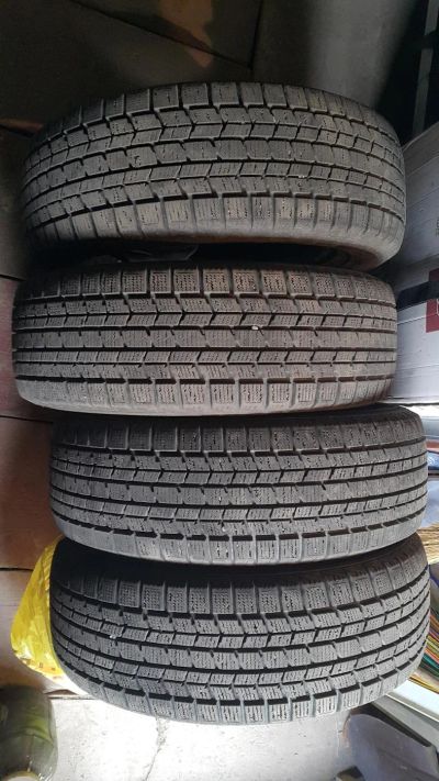 Лот: 6197238. Фото: 1. Зимняя резина R-16 215/65 "Dunlop... Шины