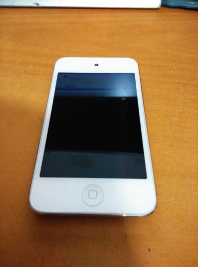 Лот: 5225698. Фото: 1. Apple ipod touch 4 32Gb. Плееры