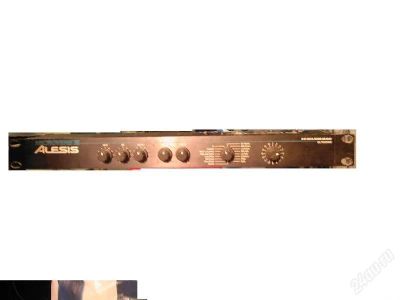 Лот: 140609. Фото: 1. ALESIS MicroVerb3. Другое (профессиональный звук)