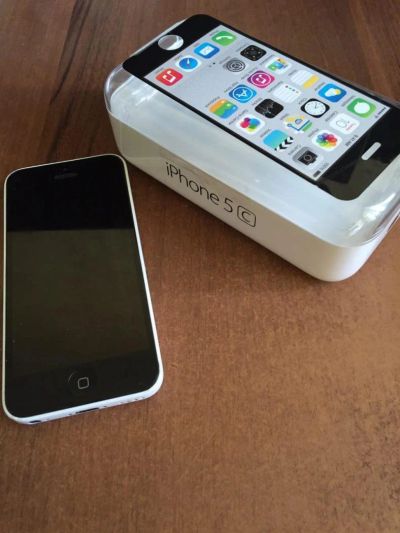 Лот: 8063716. Фото: 1. Iphone 5C белый 8GB Ростест. Смартфоны