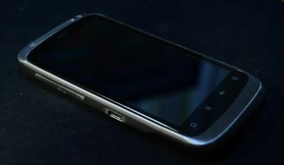 Лот: 3383034. Фото: 1. Смартфон HTC Desire S + дополнительный... Смартфоны