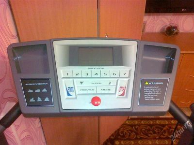 Лот: 2172864. Фото: 1. продам беговую дорожку. Спортивная символика и атрибутика