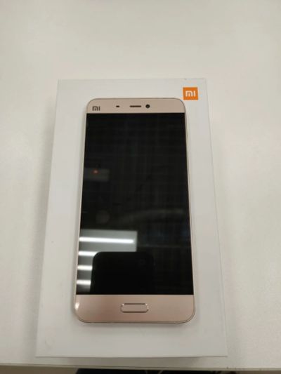 Лот: 13746490. Фото: 1. Xiaomi Mi5 32Gb Gold (Б/У хорошее... Смартфоны