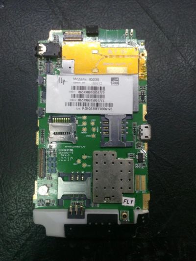 Лот: 10329014. Фото: 1. Основная плата донор Fly IQ235. Микросхемы и платы