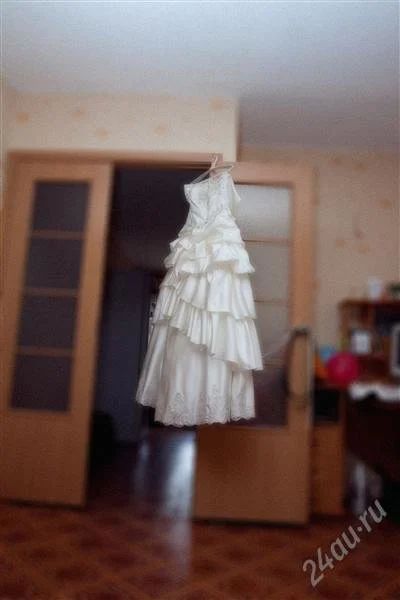 Лот: 1710377. Фото: 1. Свадебное платье, цвет шампань. Другое (свадебная мода)