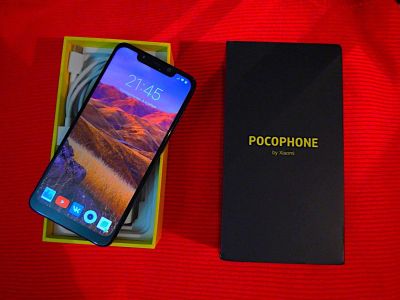 Лот: 15247484. Фото: 1. Xiaomi Pocophone F1 6/64gb Snapdragon... Смартфоны
