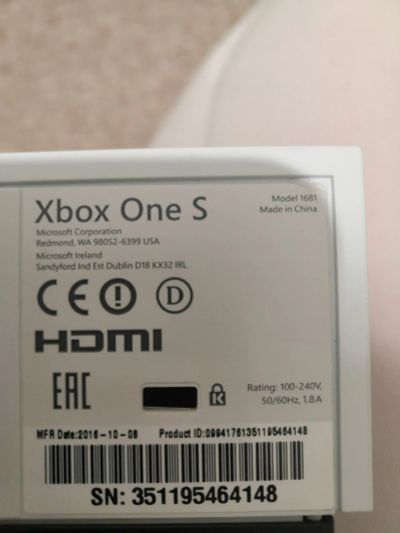 Лот: 18632341. Фото: 1. Xbox one s 1tb. Игры для консолей