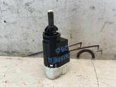 Лот: 23606760. Фото: 1. концевик педали тормоза Renault... Другое (автозапчасти)