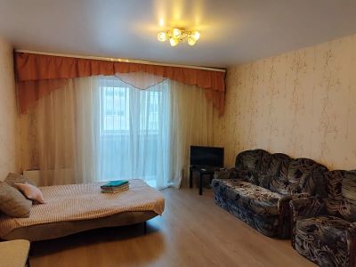 Лот: 23528265. Фото: 1. 1-комнатная квартира-студия посуточно... Квартиры, гостиницы