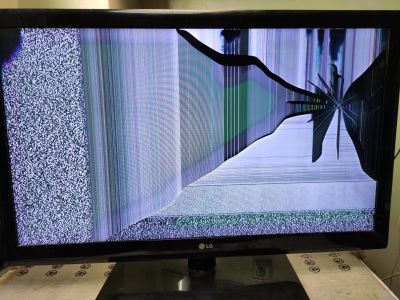 Лот: 16541100. Фото: 1. Телевизор LG42le4500 с развитой... Телевизоры