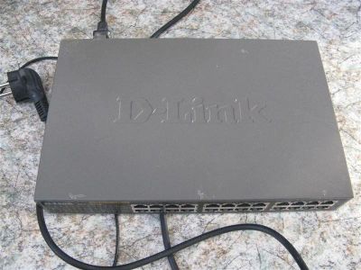 Лот: 612521. Фото: 1. свитч d-link des 1024 d. Маршрутизаторы (роутеры)