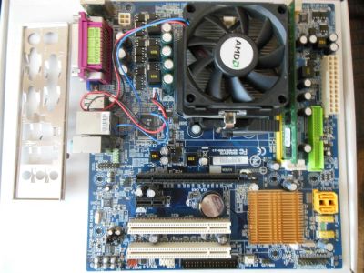 Лот: 3299833. Фото: 1. Материнская плата GigaByte ga-M61vme-S2. Материнские платы