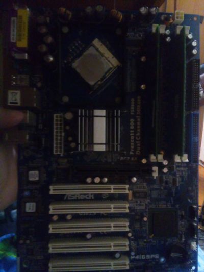 Лот: 12042984. Фото: 1. Не стартует asrock prescott800. Материнские платы
