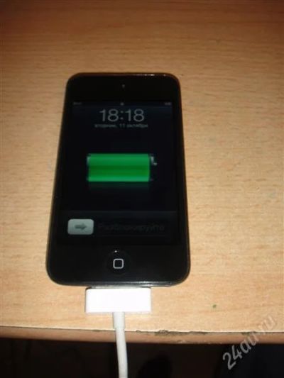 Лот: 1157031. Фото: 1. ipod touch 4g 8gb. Плееры