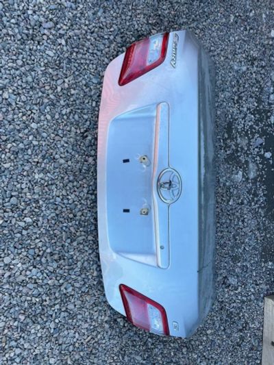 Лот: 17767730. Фото: 1. Крышка багажника Toyota Camry... Кузов
