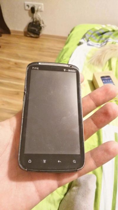 Лот: 6964110. Фото: 1. Htc sensation продам. Кнопочные мобильные телефоны