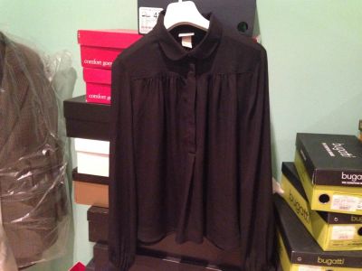 Лот: 3582323. Фото: 1. Черная блузка H&M, размер S(42... Блузы, рубашки