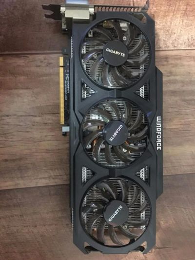 Лот: 12192117. Фото: 1. Видеокарта gigabyte GeForce GTX... Видеокарты