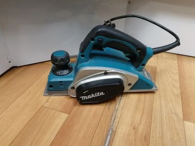 Лот: 11825492. Фото: 1. Электрорубанок Makita KP0800. Электроинструмент