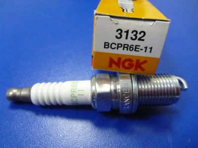 Лот: 8148596. Фото: 1. Свеча зажигания NGK 3132 BCPRE6-11. Двигатель и элементы двигателя