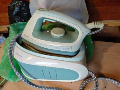 Лот: 25333210. Фото: 1. С рубля! Парогенератор утюг Philips... Утюги, парогенераторы, отпариватели