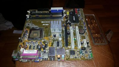 Лот: 6273711. Фото: 1. Материнская плата ASUS P5LD2-VM... Материнские платы