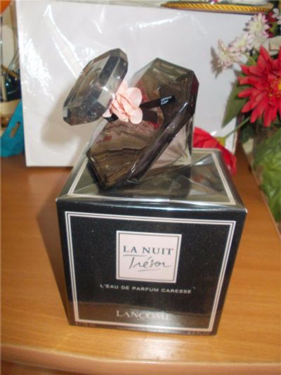 Лот: 8612883. Фото: 1. La Nuit Tresor Caresse от Lancome... Женская парфюмерия