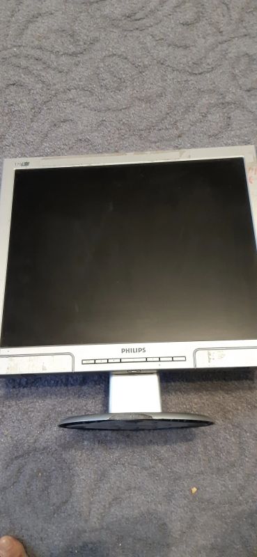 Лот: 18155589. Фото: 1. Монитор Philips 170S. ЖК-мониторы