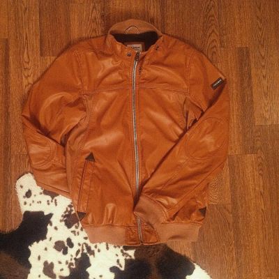 Лот: 3599249. Фото: 1. Куртка pull & bear. Верхняя одежда